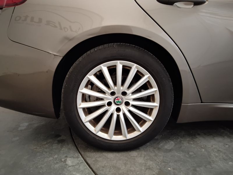 GuidiCar - ALFA ROMEO Giulia 2016 Giulia 2.2 t Super 180cv Usato